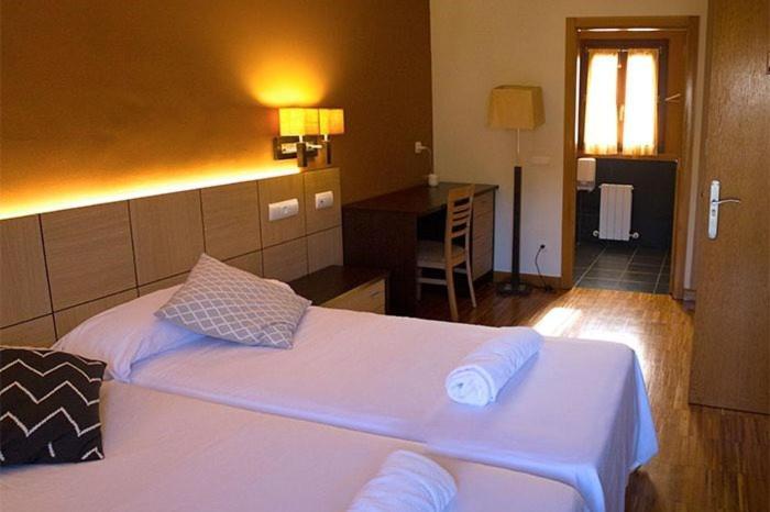 Hotel Valle De Turtzioz Luaran gambar